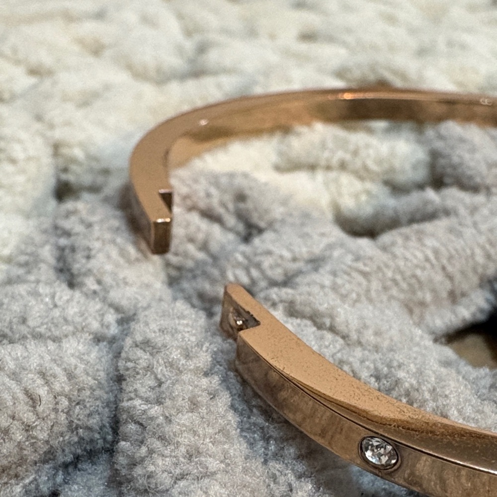 Elegant Gold Bangle with Crystals - Picture 8 of 14
